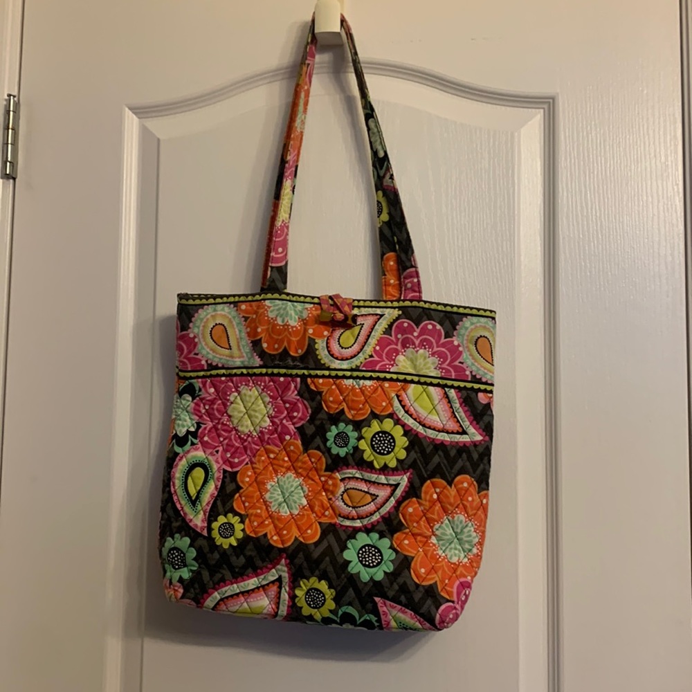 Vera Bradley tote, Ziggy Zinnia, with tags, great shape